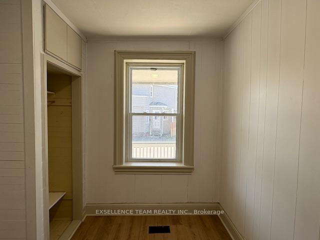 Photo 7 of 128 MCCONNELL Ave E, Cornwall — HOMEH