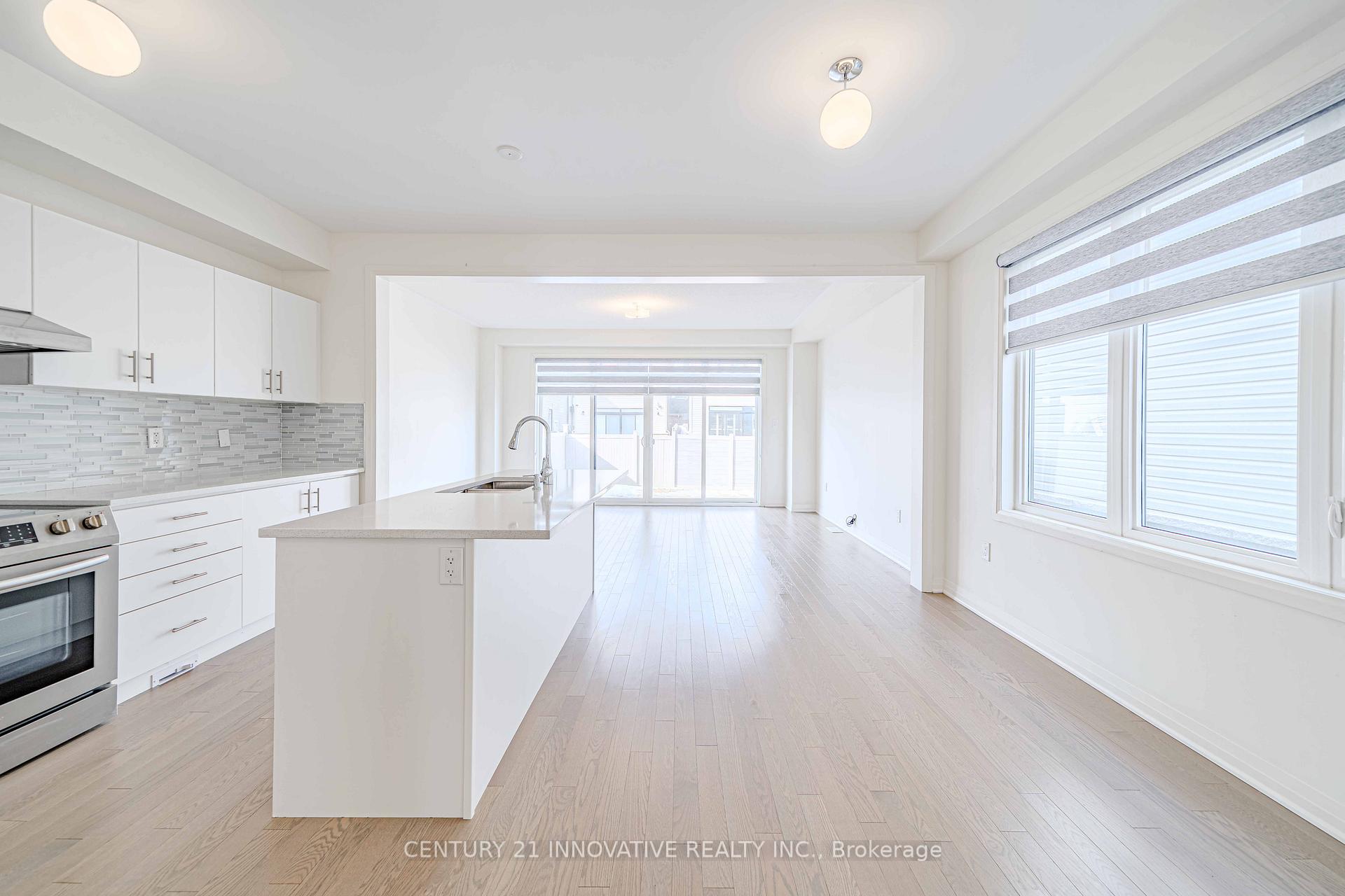 Photo 8 of 46 Clipper Lane, Clarington, Bowmanville — HOMEH