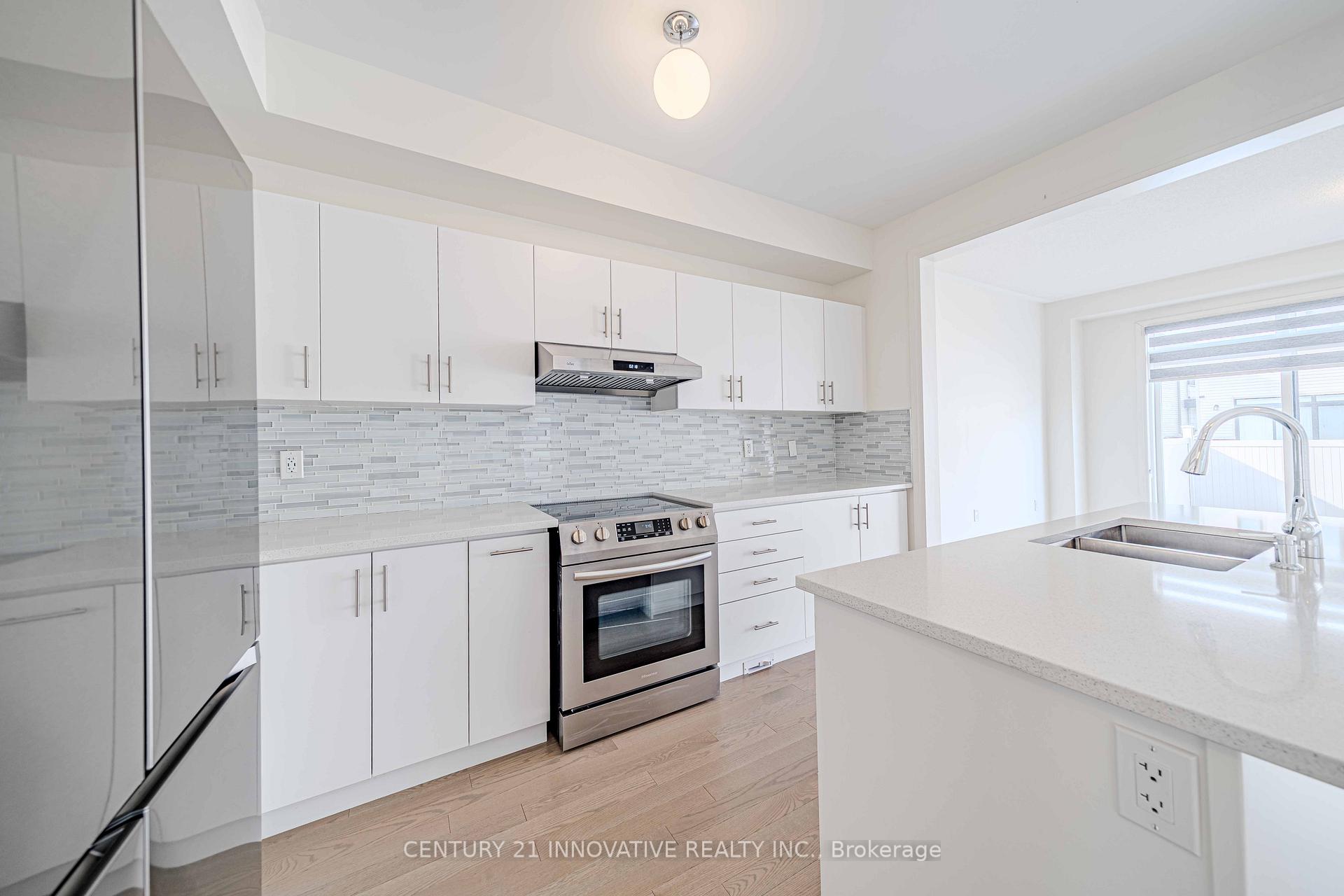 Photo 11 of 46 Clipper Lane, Clarington, Bowmanville — HOMEH