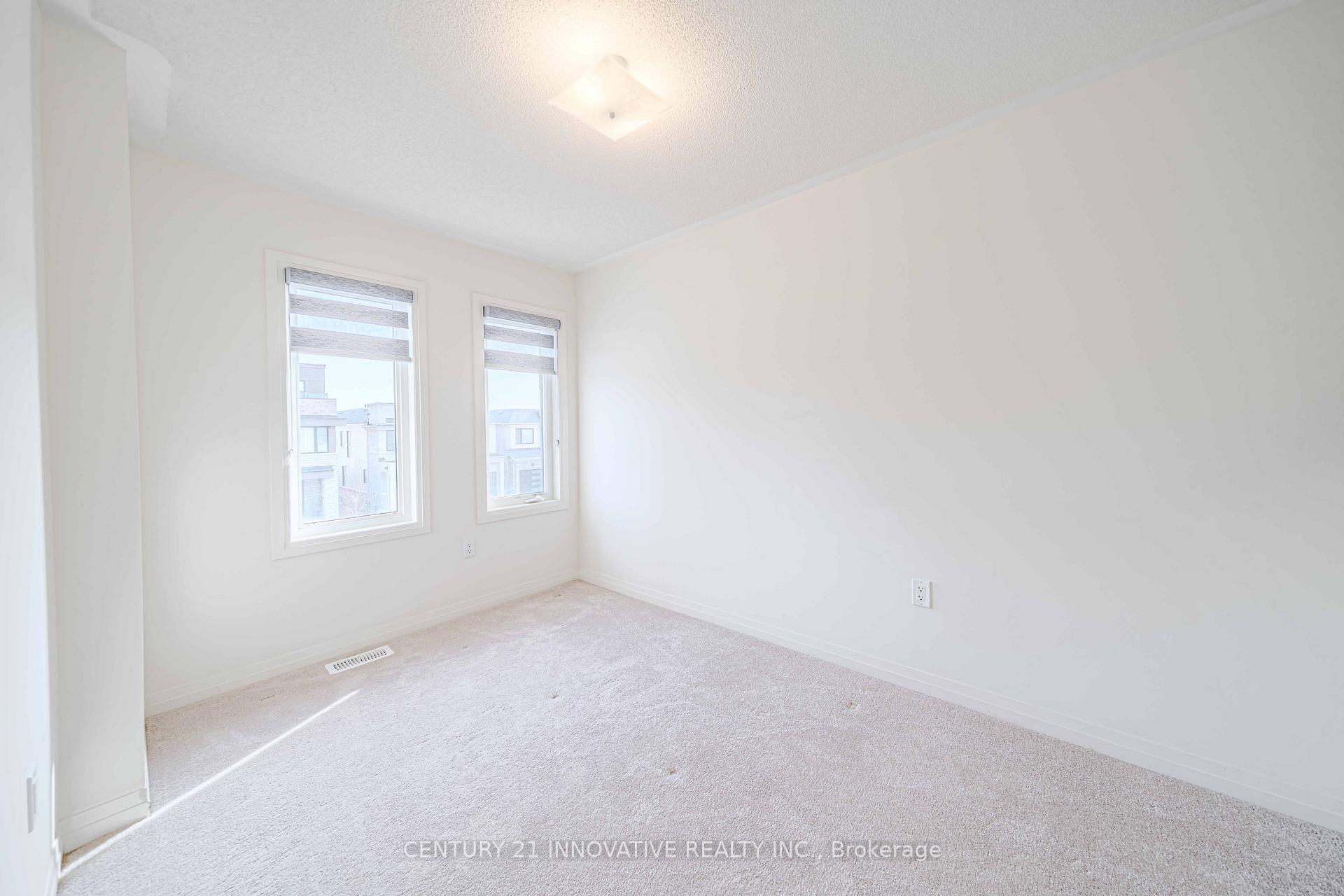 Photo 32 of 46 Clipper Lane, Clarington, Bowmanville — HOMEH