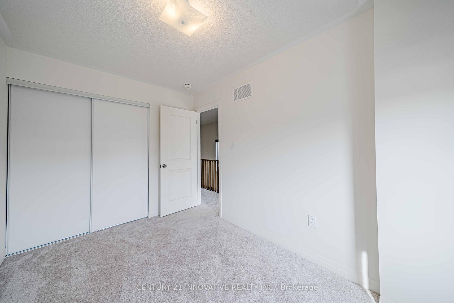 Photo 33 of 46 Clipper Lane, Clarington, Bowmanville — HOMEH