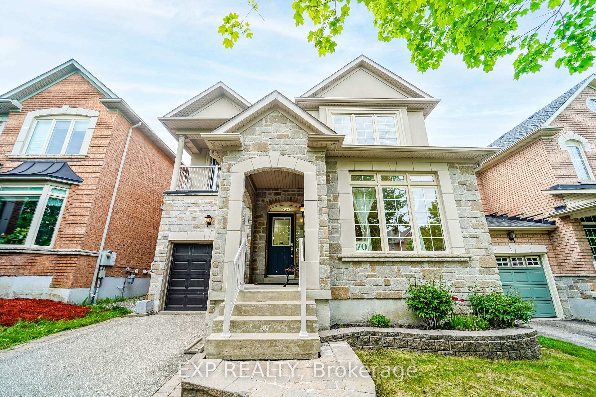 Front of 70 Burgundy Trail