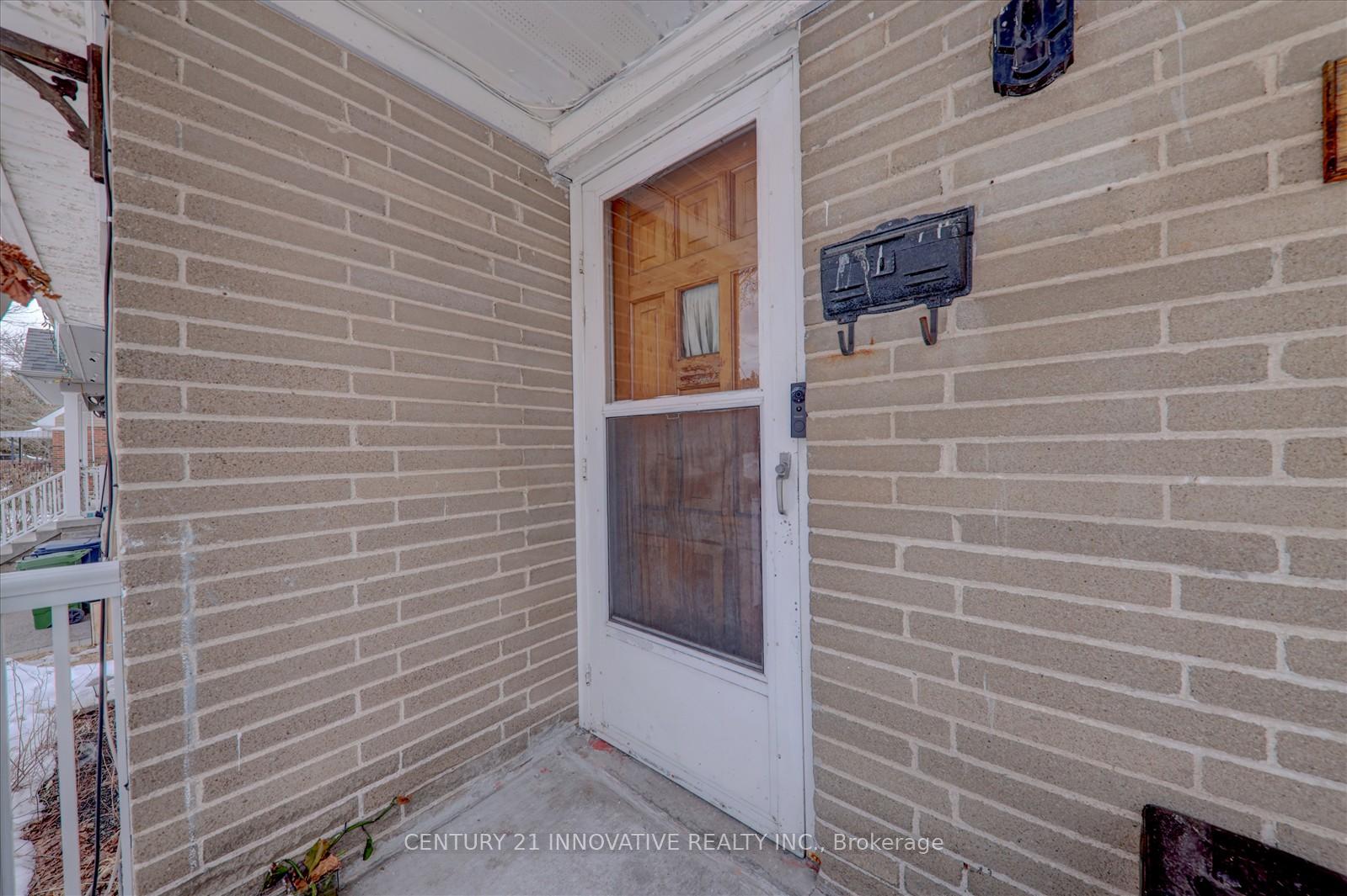 Photo 4 of 80 Adanac Drive, Scarborough, Cliffcrest — HOMEH