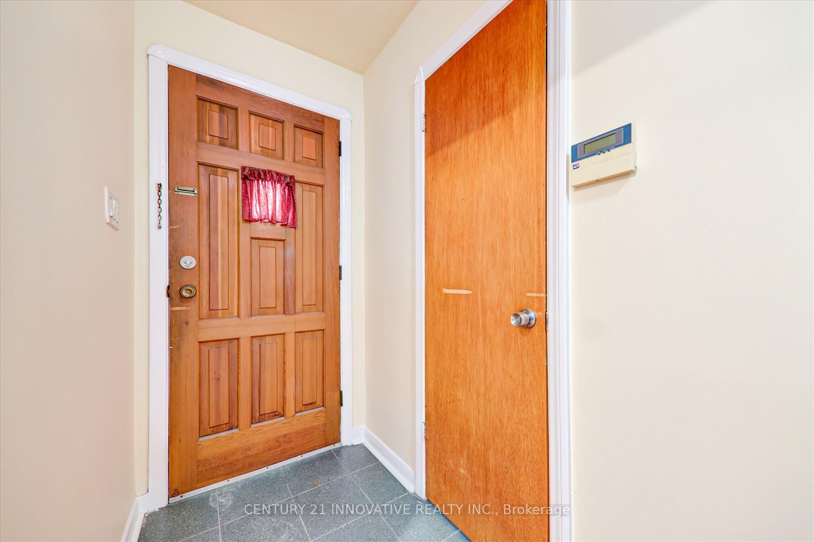 Photo 3 of 80 Adanac Drive, Scarborough, Cliffcrest — HOMEH