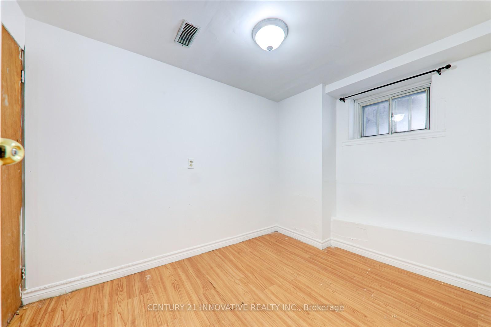 Photo 24 of 80 Adanac Drive, Scarborough, Cliffcrest — HOMEH