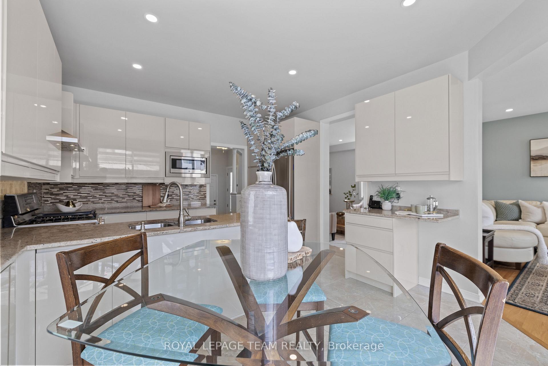 Photo 18 of 10 Sutcliffe Terrace, Ottawa, Barrhaven - Longfields — HOMEH