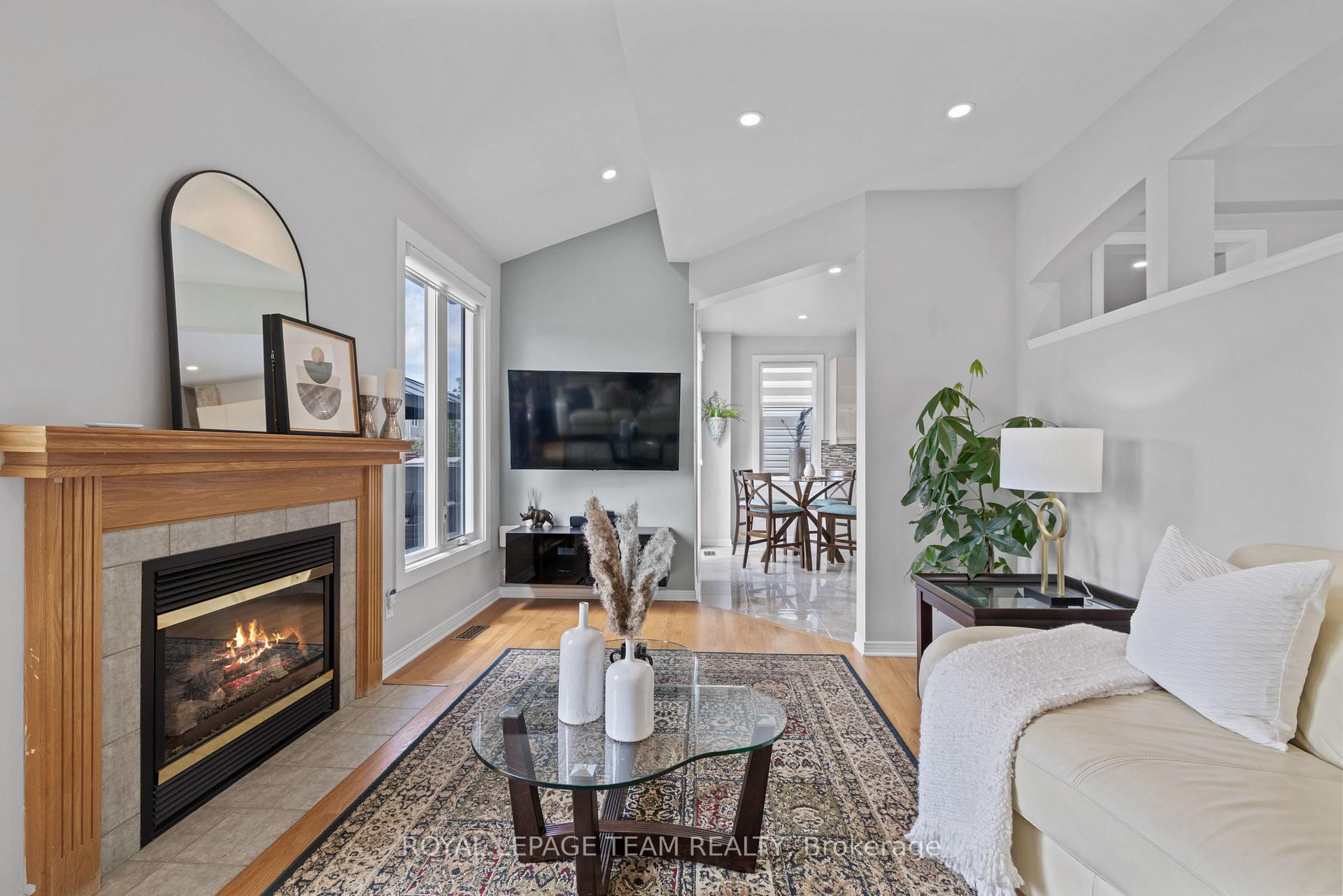 Photo 23 of 10 Sutcliffe Terrace, Ottawa, Barrhaven - Longfields — HOMEH
