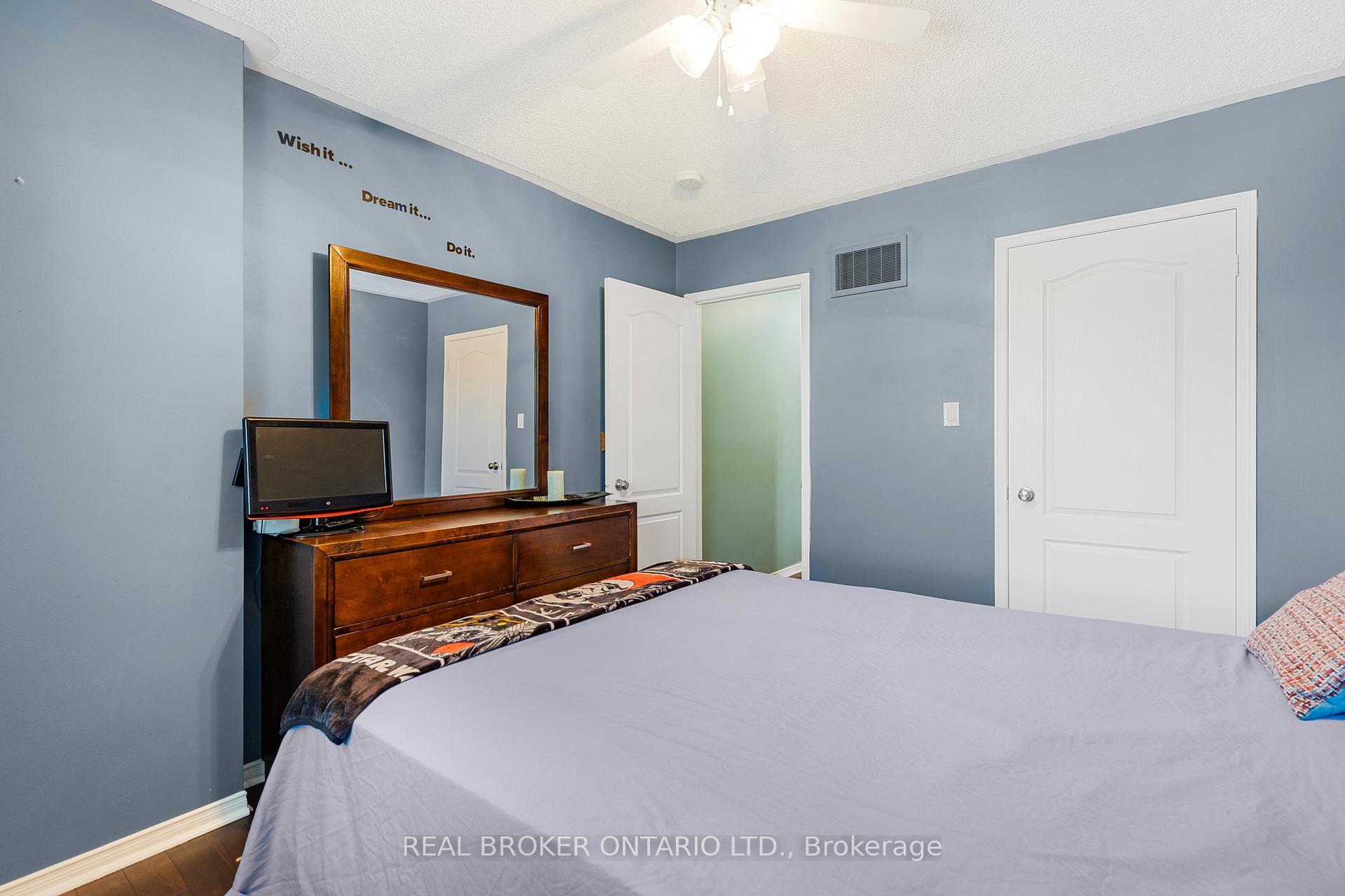 Photo 20 of 56 Lockheed Crescent, Brampton, Fletcher's Meadow — HOMEH