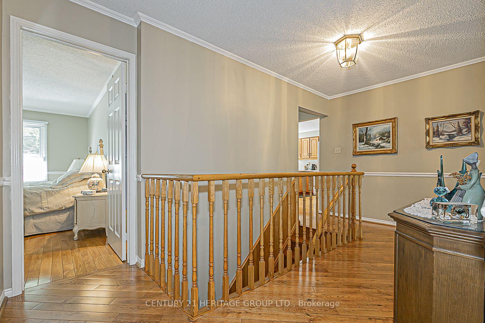 Photo 11 of 28 Spence Drive, Aurora, Aurora Highlands — HOMEH