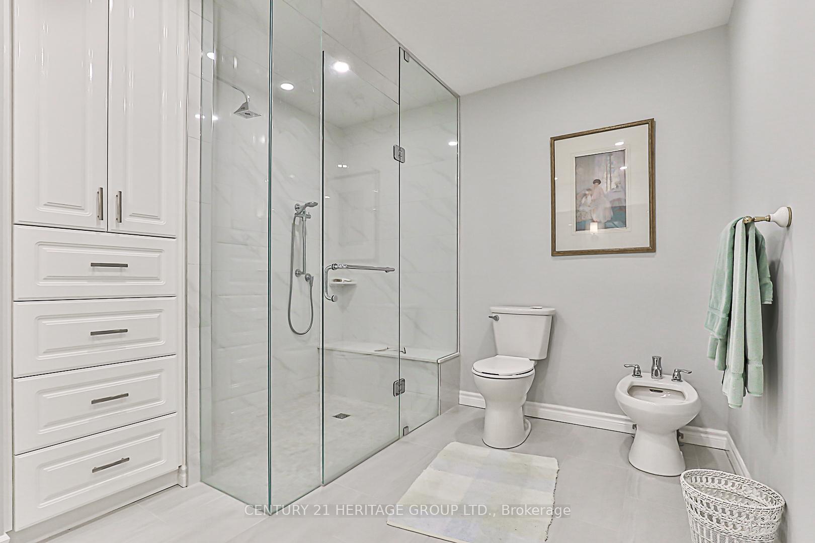 Photo 10 of 28 Spence Drive, Aurora, Aurora Highlands — HOMEH