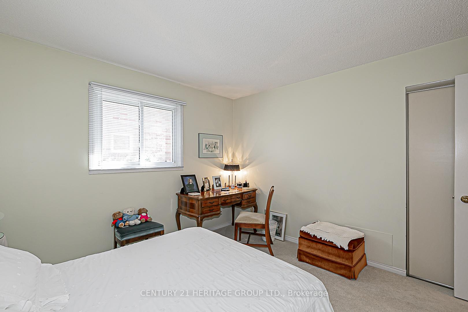 Photo 15 of 28 Spence Drive, Aurora, Aurora Highlands — HOMEH