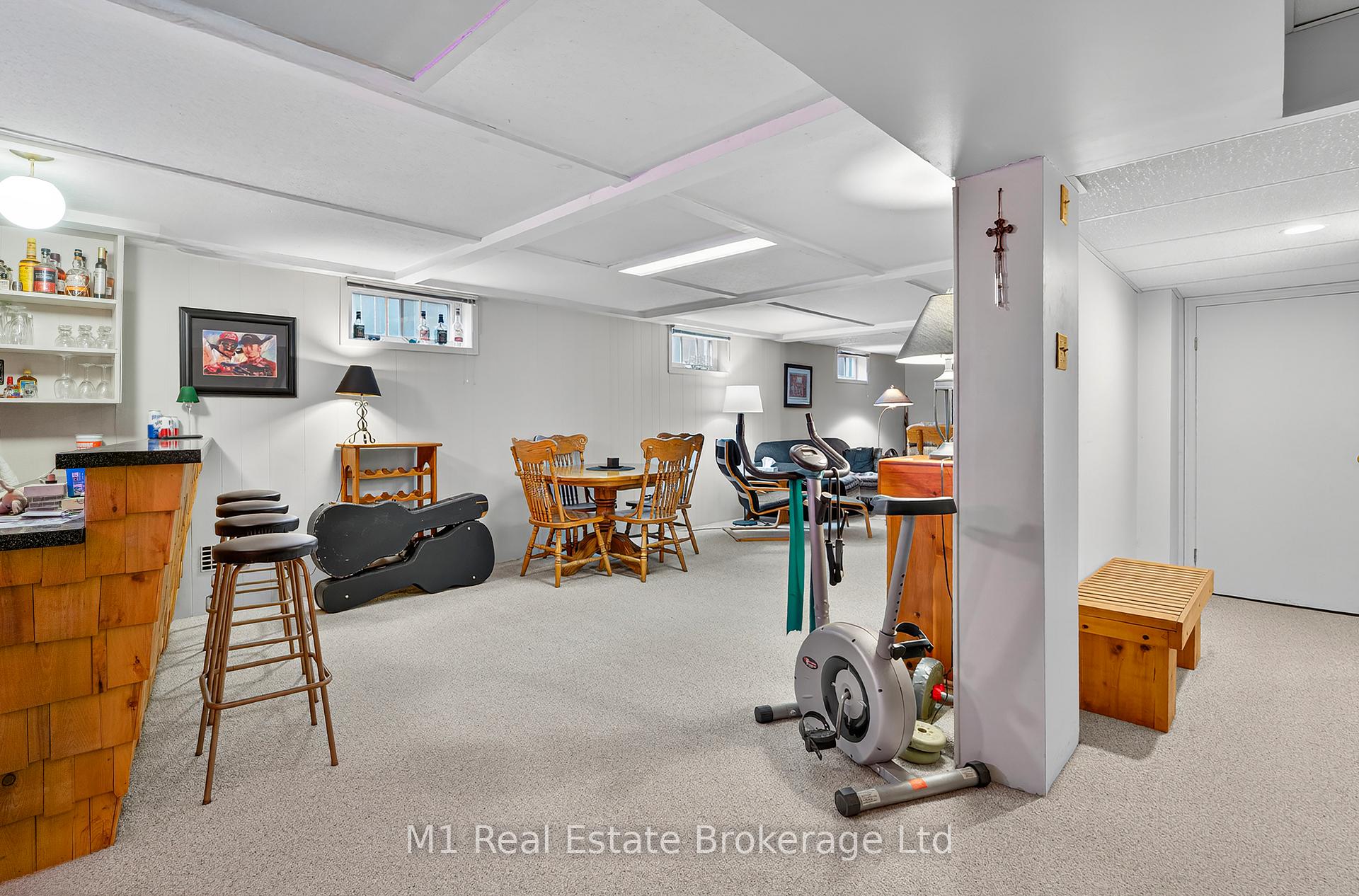 Photo 22 of 15 Woodycrest Drive, Guelph, Junction/Onward Willow — HOMEH