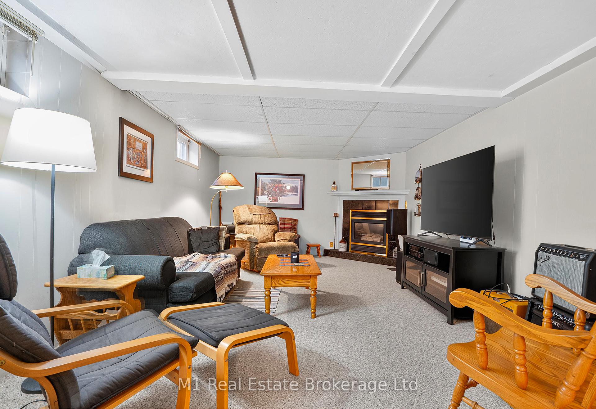 Photo 25 of 15 Woodycrest Drive, Guelph, Junction/Onward Willow — HOMEH