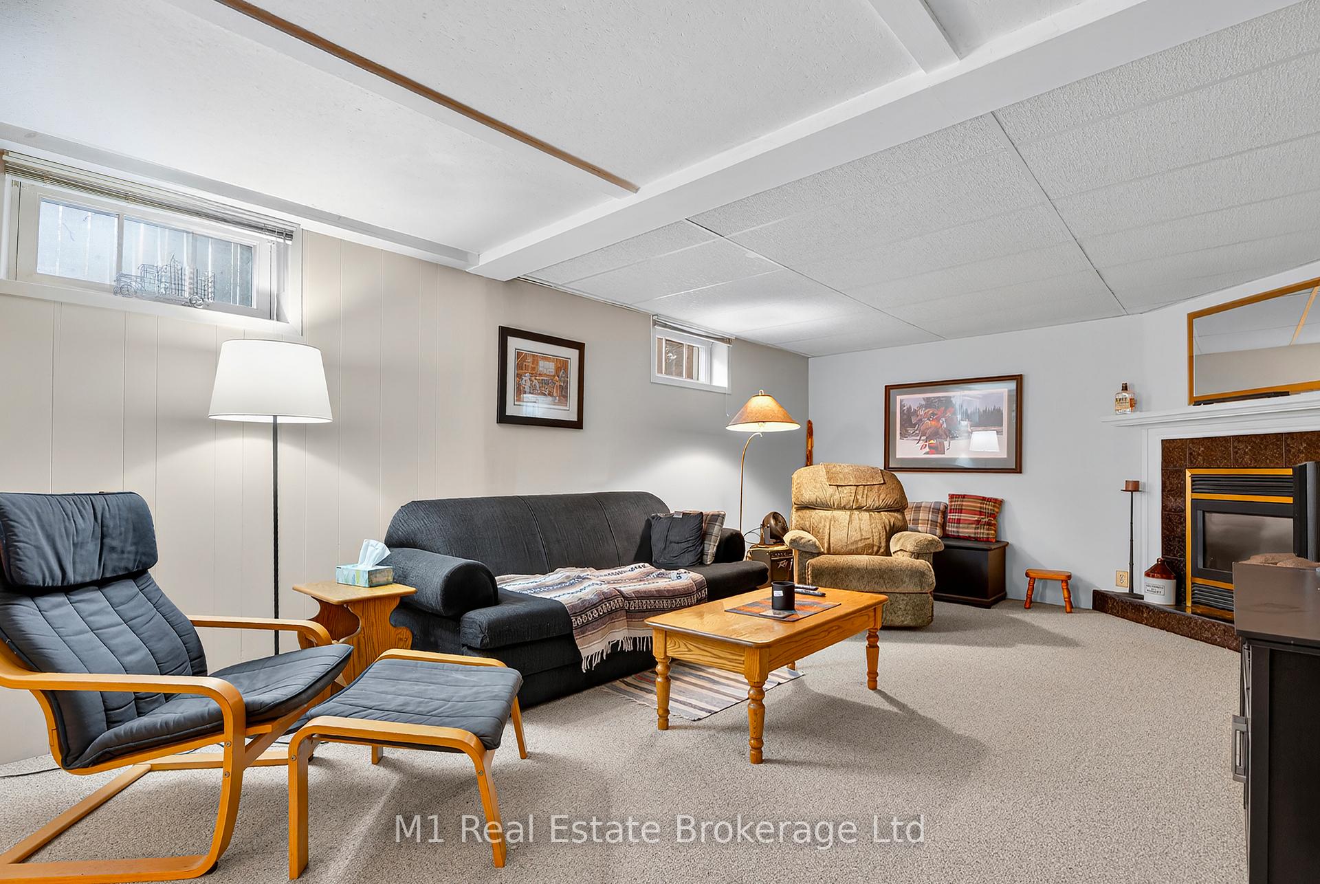 Photo 26 of 15 Woodycrest Drive, Guelph, Junction/Onward Willow — HOMEH