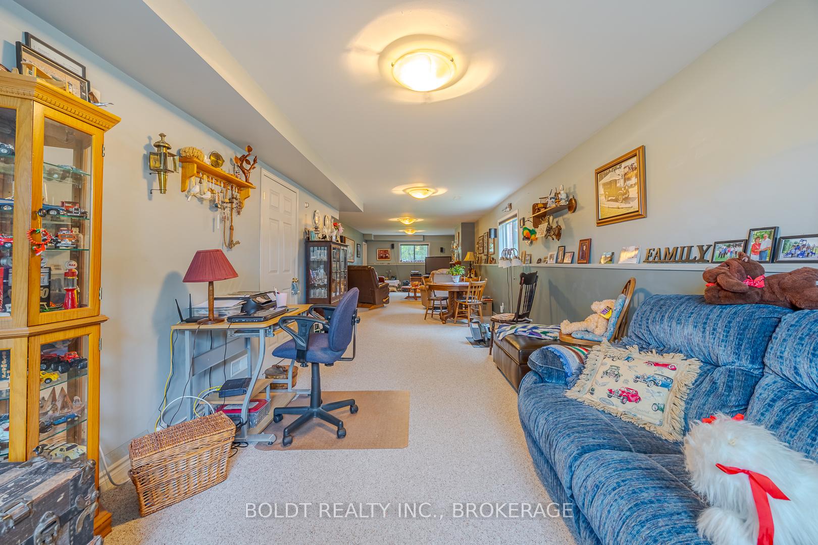 Photo 14 of 33 Foxtail Avenue S, Welland, West Welland — HOMEH