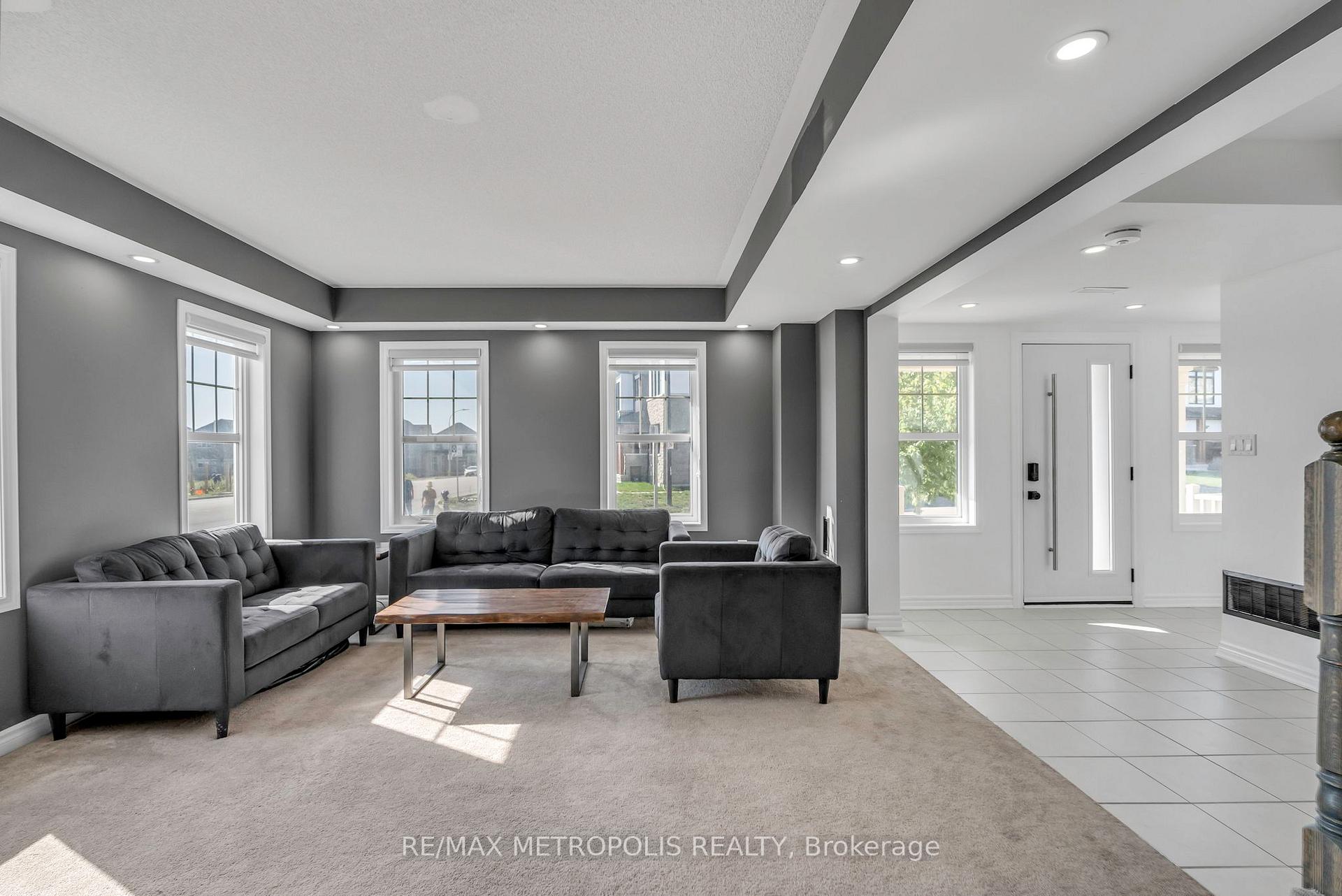 Photo 4 of 2700 Burkholder Drive, Pickering, Rural Pickering — HOMEH