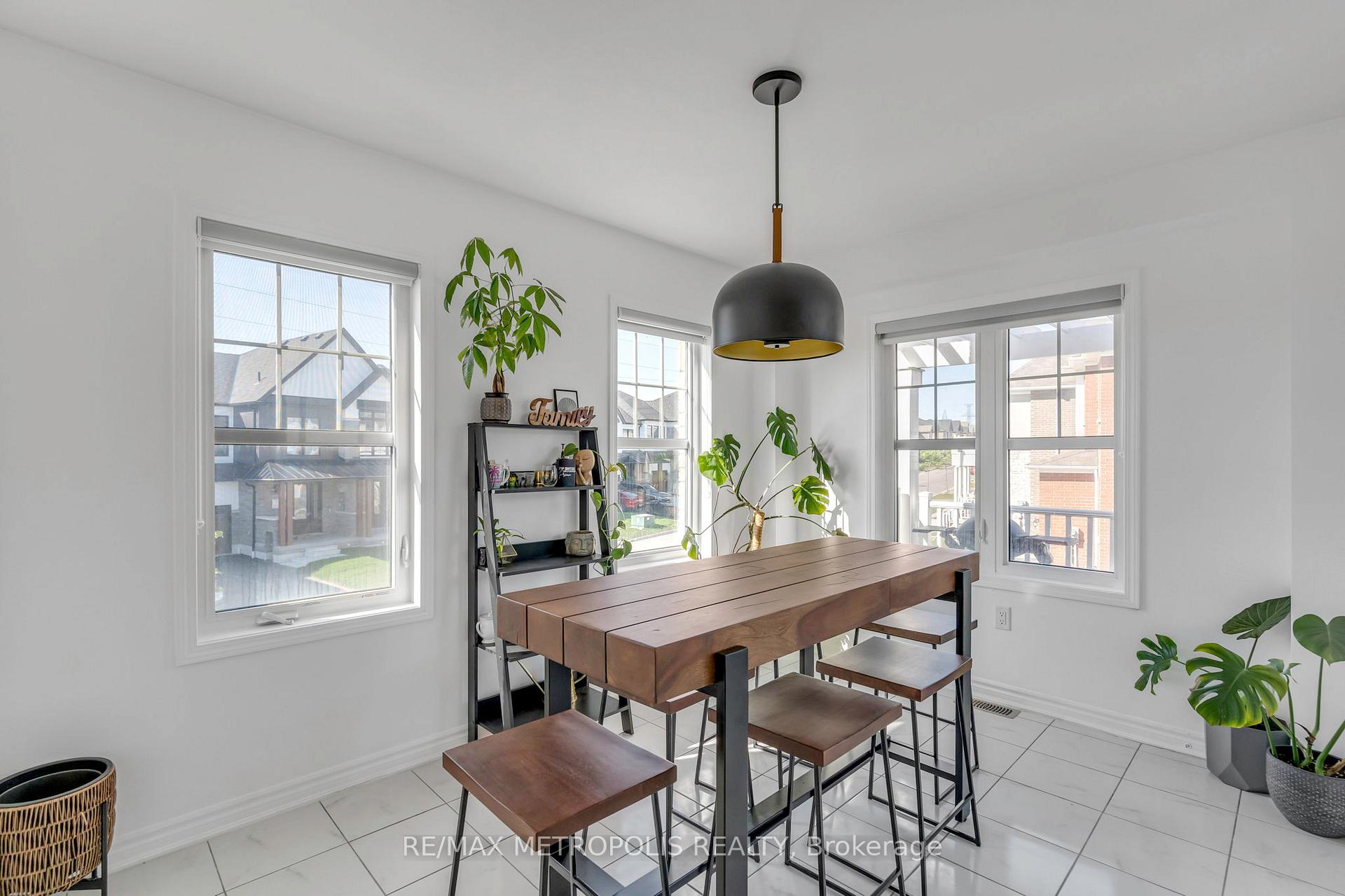 Photo 16 of 2700 Burkholder Drive, Pickering, Rural Pickering — HOMEH