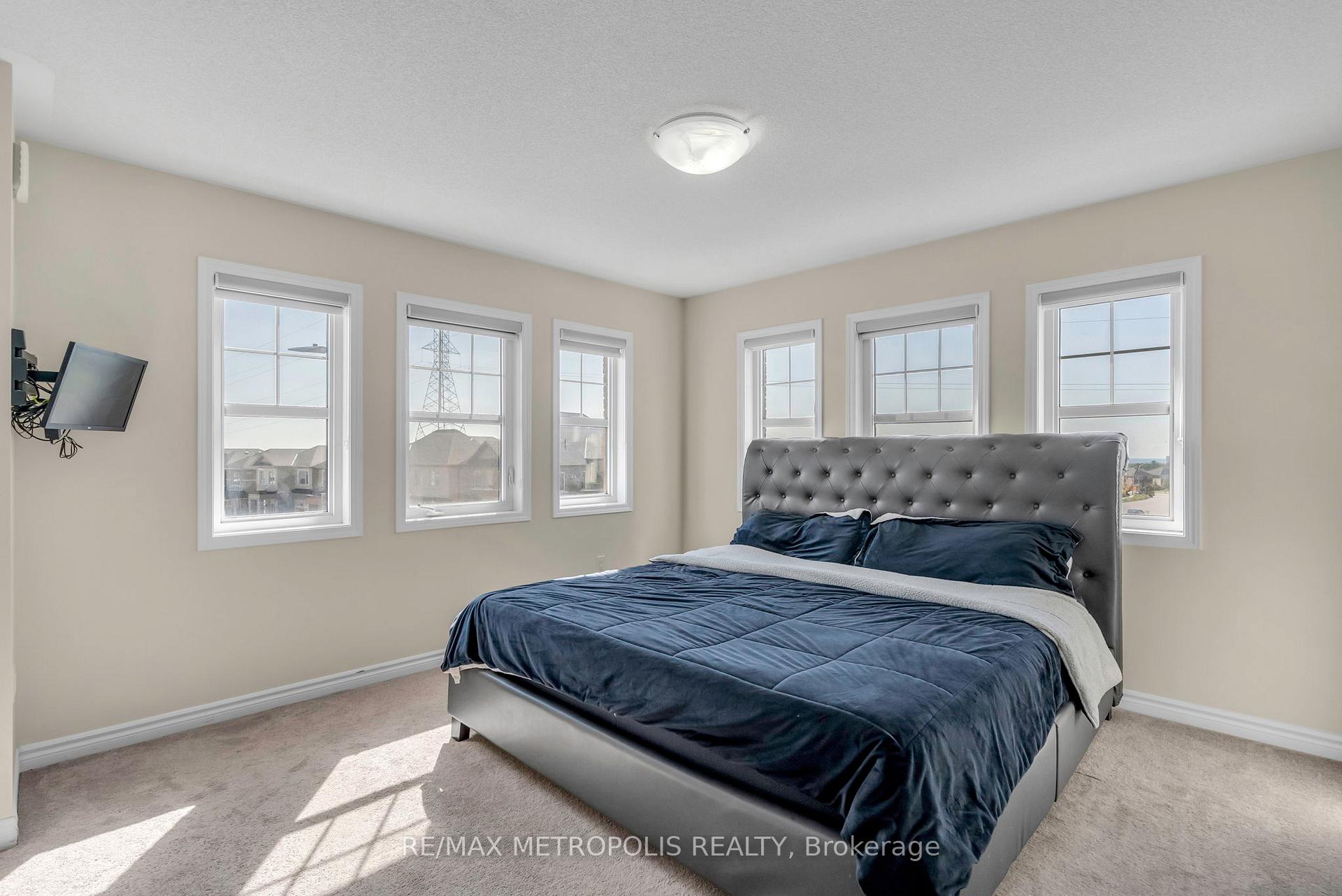 Photo 28 of 2700 Burkholder Drive, Pickering, Rural Pickering — HOMEH