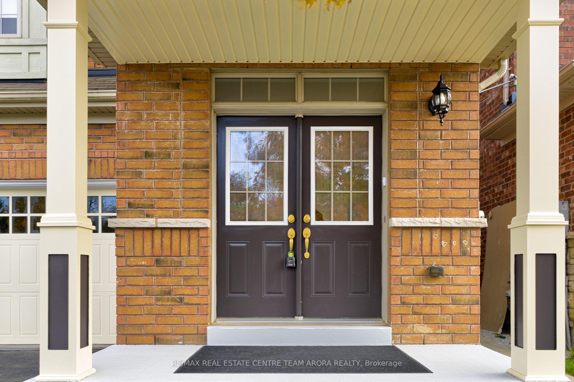 Photo 2 of 23 George Robinson Drive, Brampton, Credit Valley — HOMEH