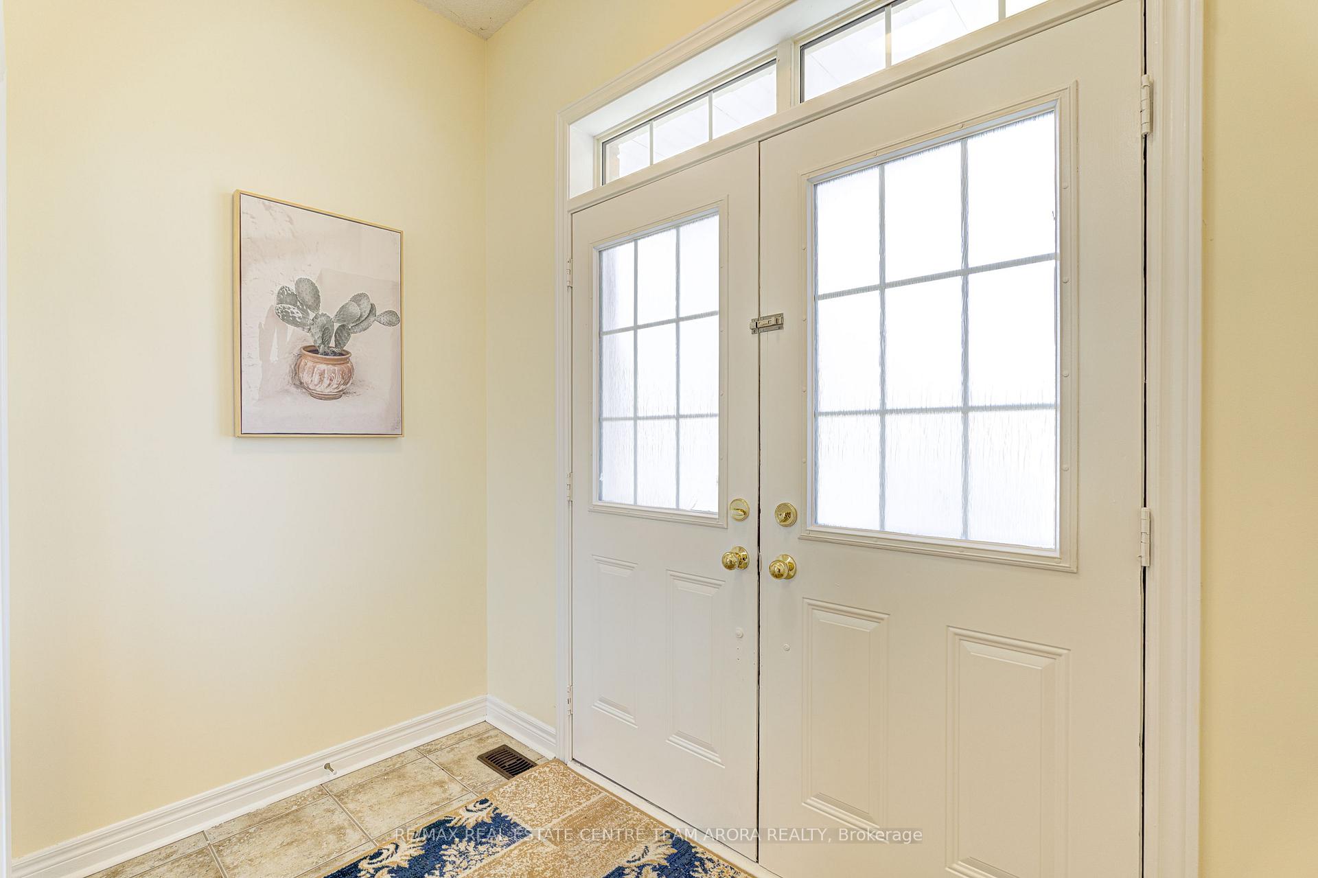 Photo 7 of 23 George Robinson Drive, Brampton, Credit Valley — HOMEH