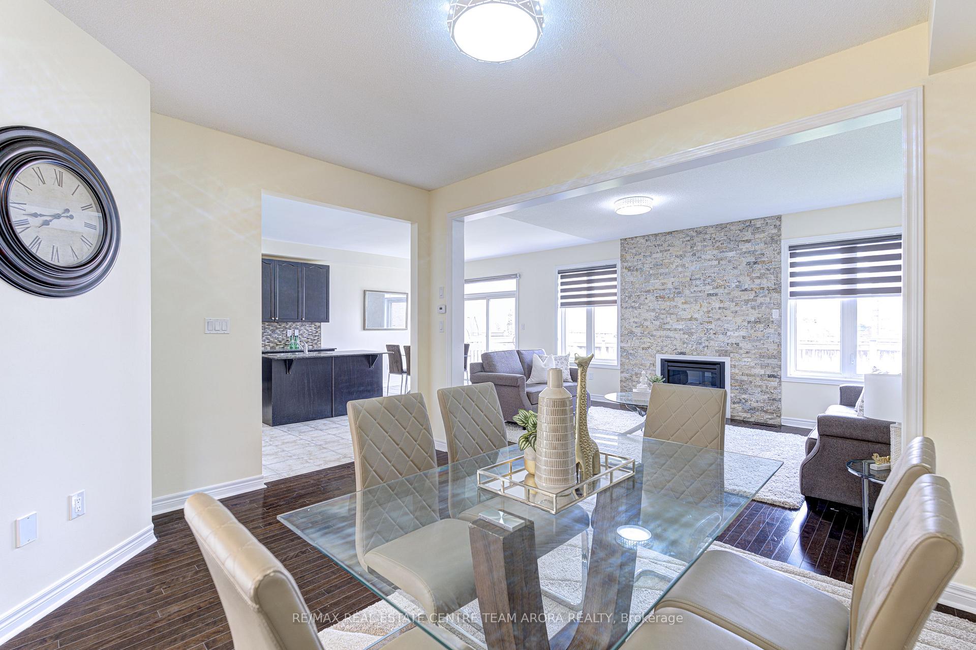 Photo 9 of 23 George Robinson Drive, Brampton, Credit Valley — HOMEH