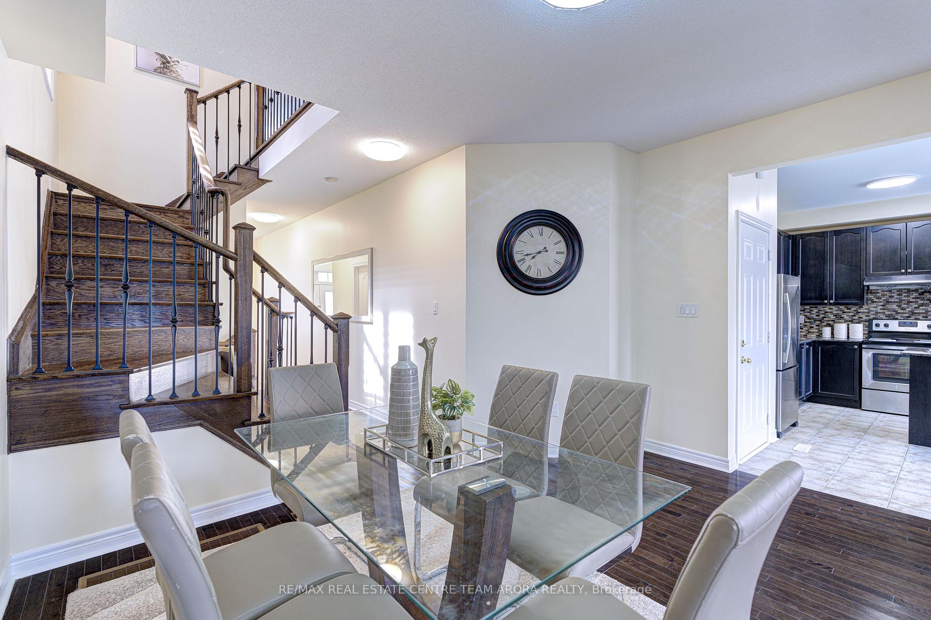 Photo 4 of 23 George Robinson Drive, Brampton, Credit Valley — HOMEH
