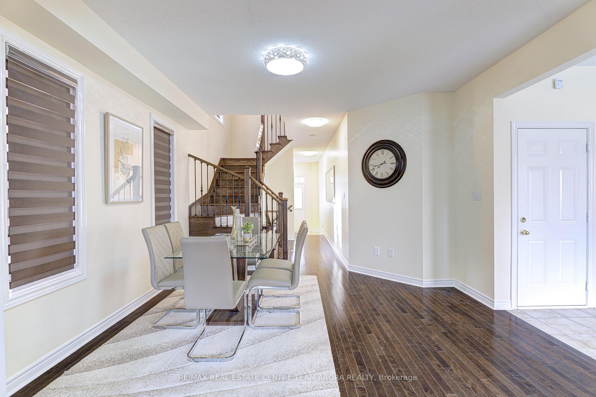 Photo 8 of 23 George Robinson Drive, Brampton, Credit Valley — HOMEH