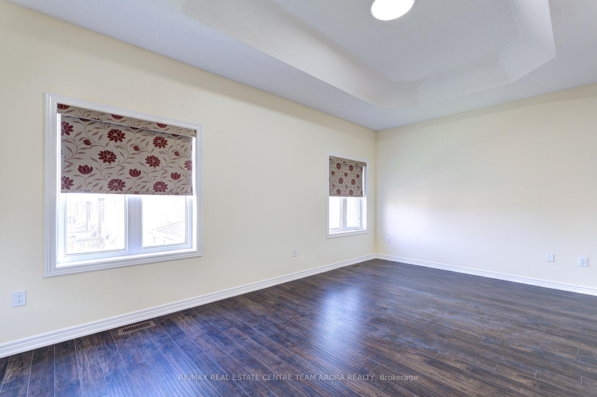Photo 32 of 23 George Robinson Drive, Brampton, Credit Valley — HOMEH