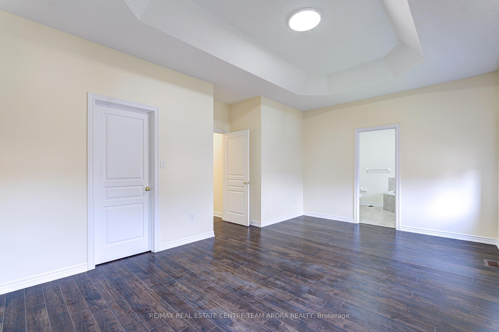 Photo 33 of 23 George Robinson Drive, Brampton, Credit Valley — HOMEH