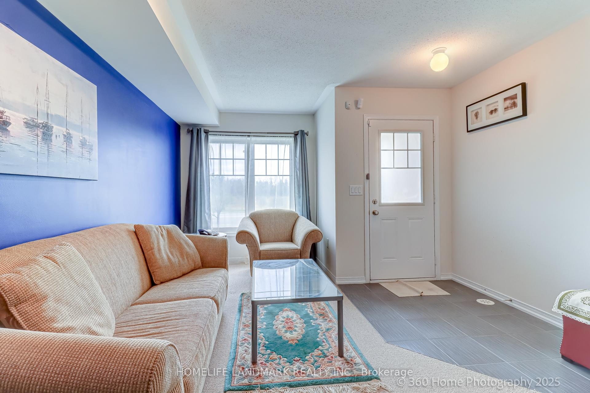 Photo 2 of 5293 Major Mackenzie Drive E, Markham, Berczy — HOMEH