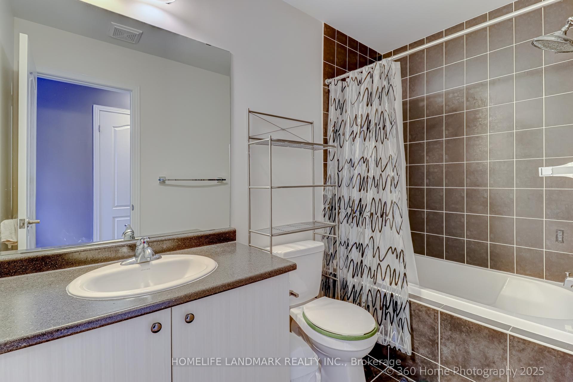 Photo 9 of 5293 Major Mackenzie Drive E, Markham, Berczy — HOMEH