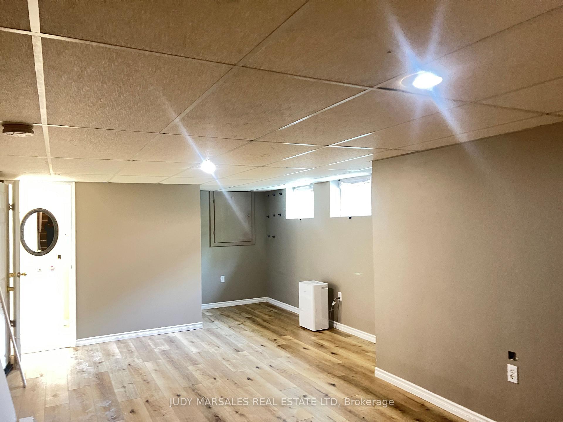 Photo 7 of 99 Brucedale Avenue E, Hamilton, Centremount — HOMEH