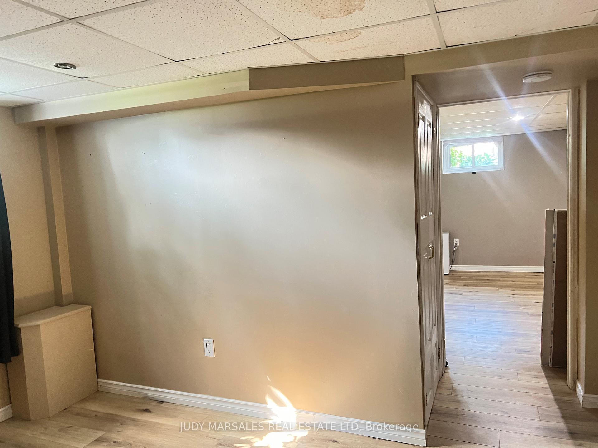 Photo 10 of 99 Brucedale Avenue E, Hamilton, Centremount — HOMEH