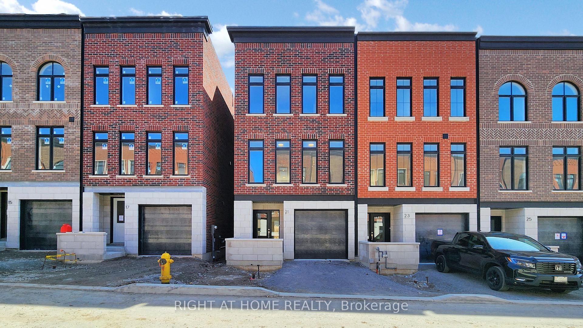 Front of 21 Chestnut Court