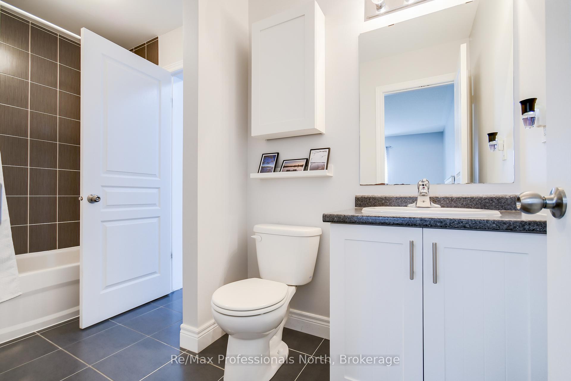 Photo 14 of 283 Pine Street, Gravenhurst, Muskoka (S) — HOMEH