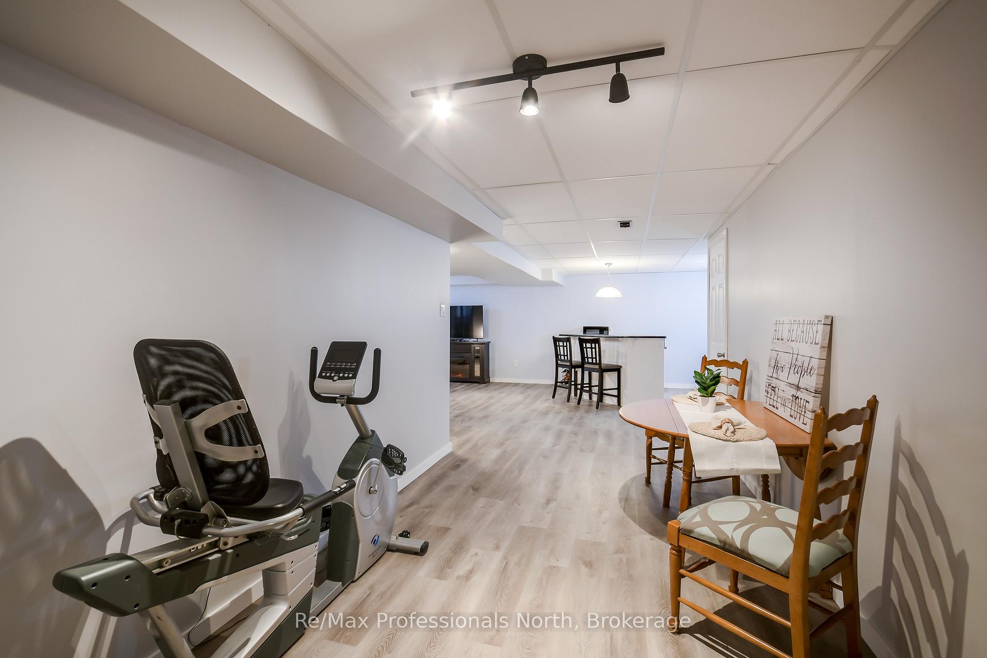 Photo 20 of 283 Pine Street, Gravenhurst, Muskoka (S) — HOMEH