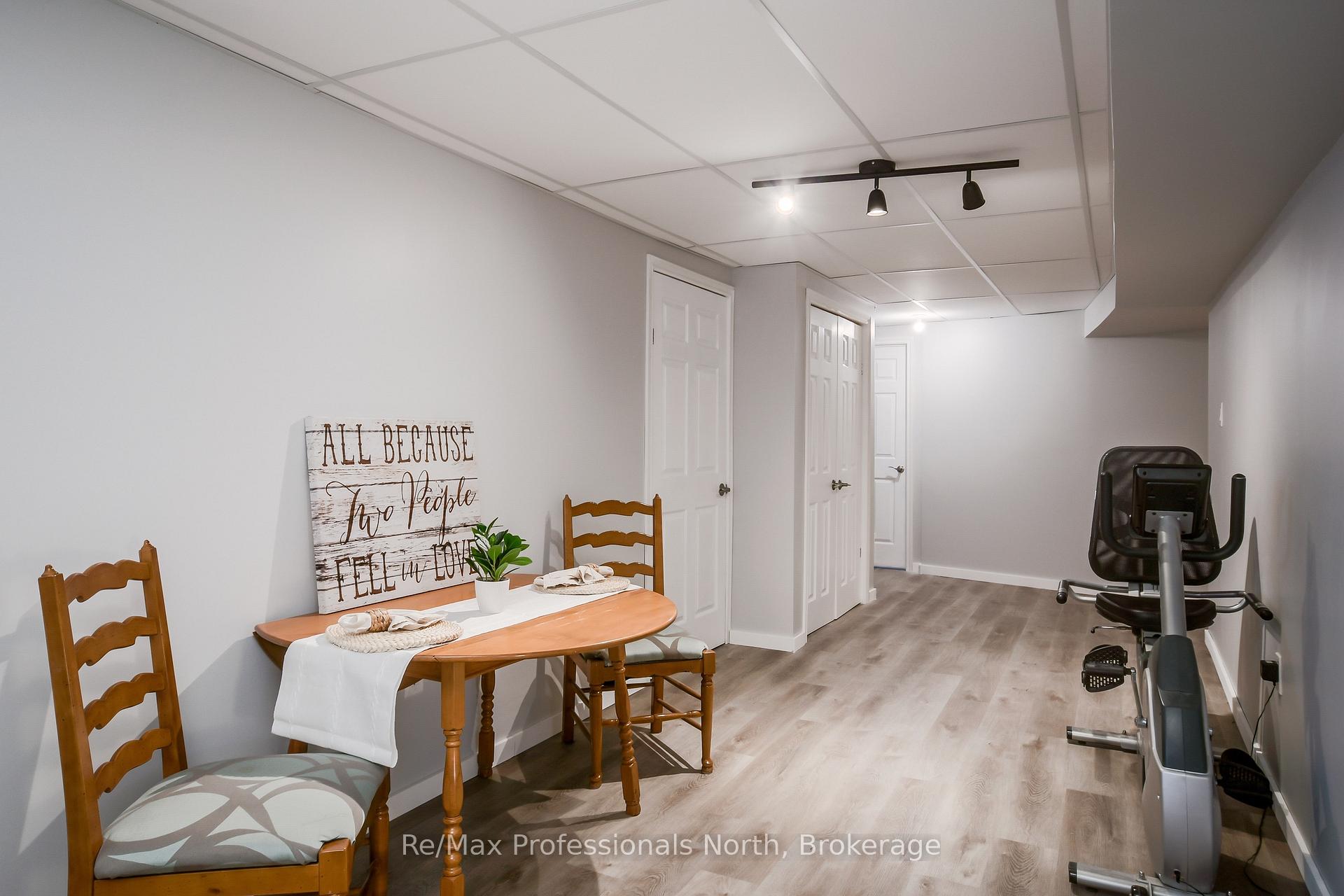 Photo 21 of 283 Pine Street, Gravenhurst, Muskoka (S) — HOMEH