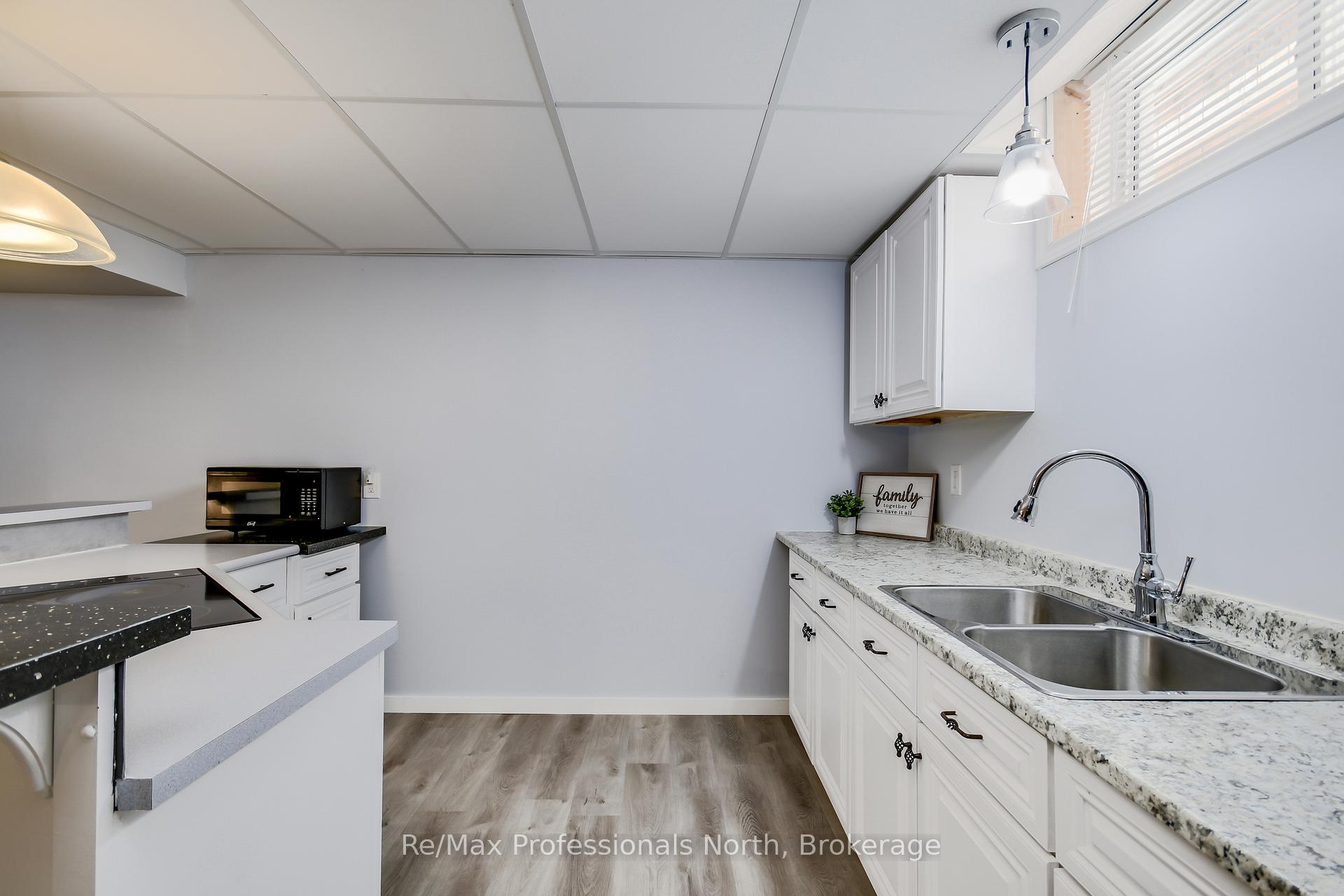 Photo 26 of 283 Pine Street, Gravenhurst, Muskoka (S) — HOMEH