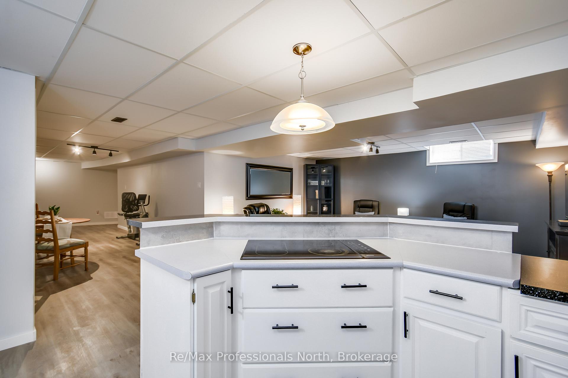 Photo 27 of 283 Pine Street, Gravenhurst, Muskoka (S) — HOMEH