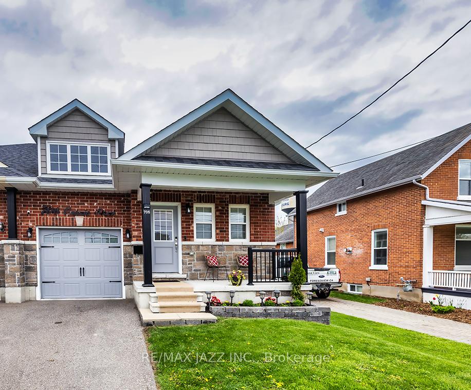 Front of 706 Ontario Street