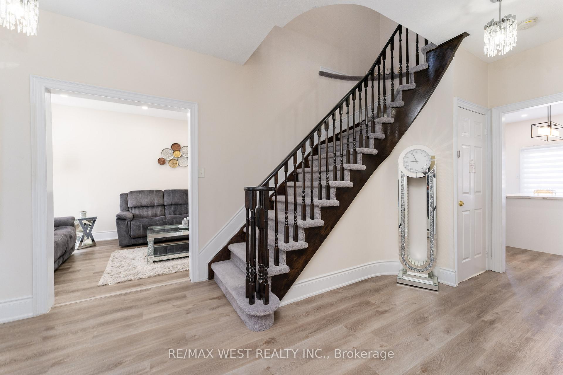 Photo 14 of 14 Jessica Drive, Barrie, Painswick South — HOMEH