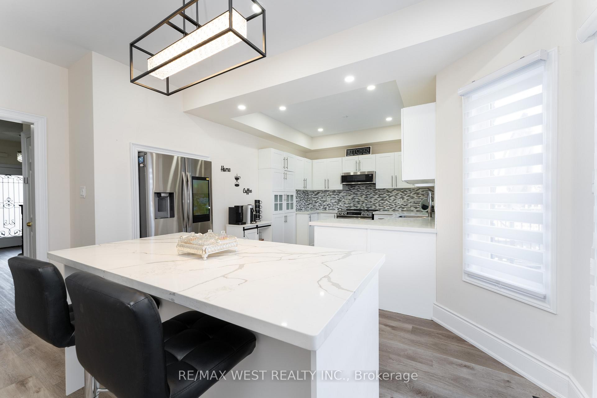 Photo 15 of 14 Jessica Drive, Barrie, Painswick South — HOMEH
