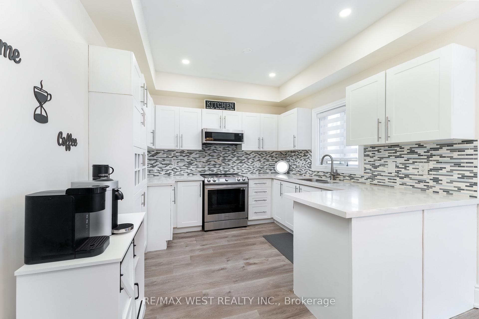 Photo 18 of 14 Jessica Drive, Barrie, Painswick South — HOMEH