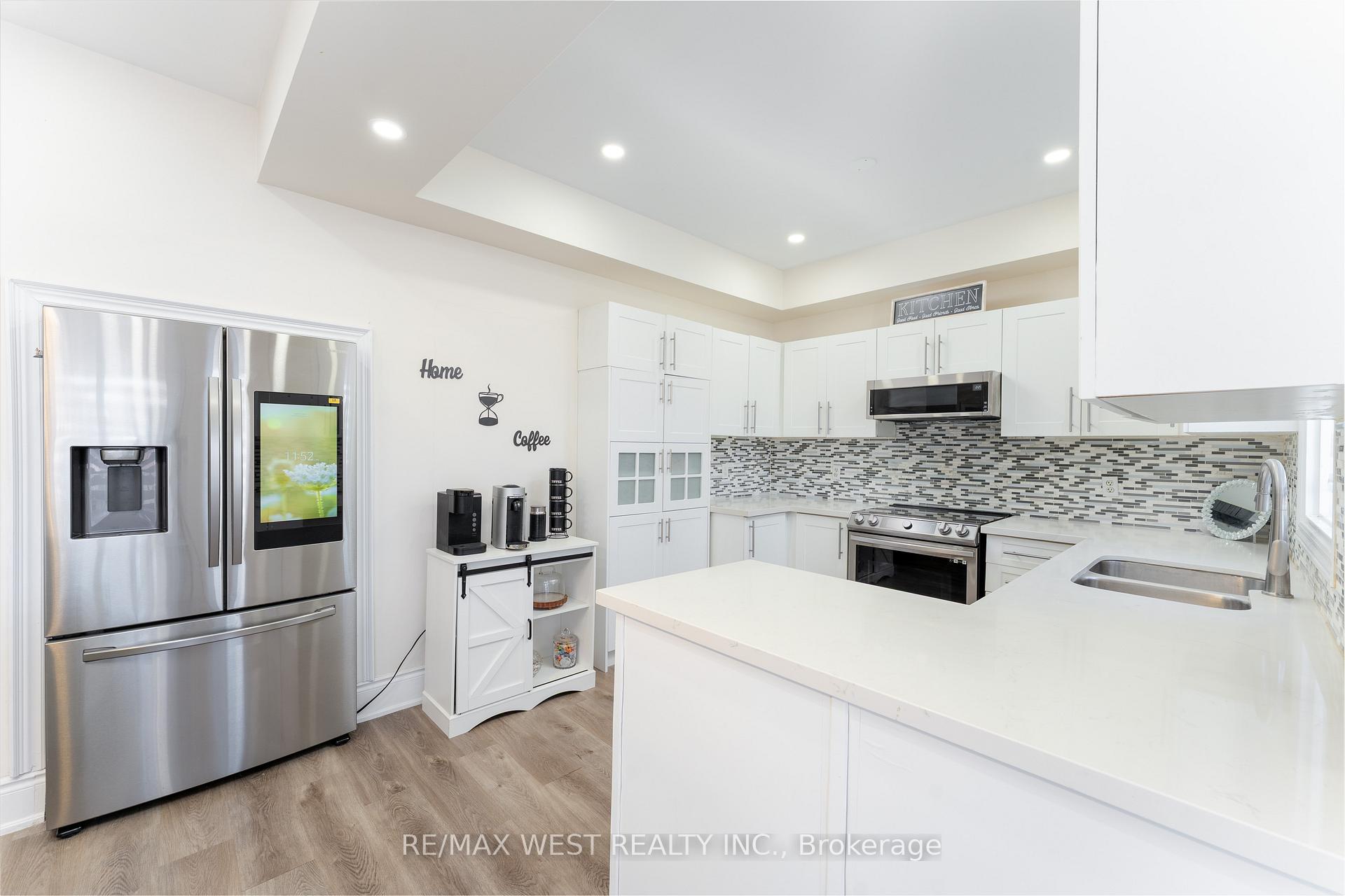 Photo 30 of 14 Jessica Drive, Barrie, Painswick South — HOMEH