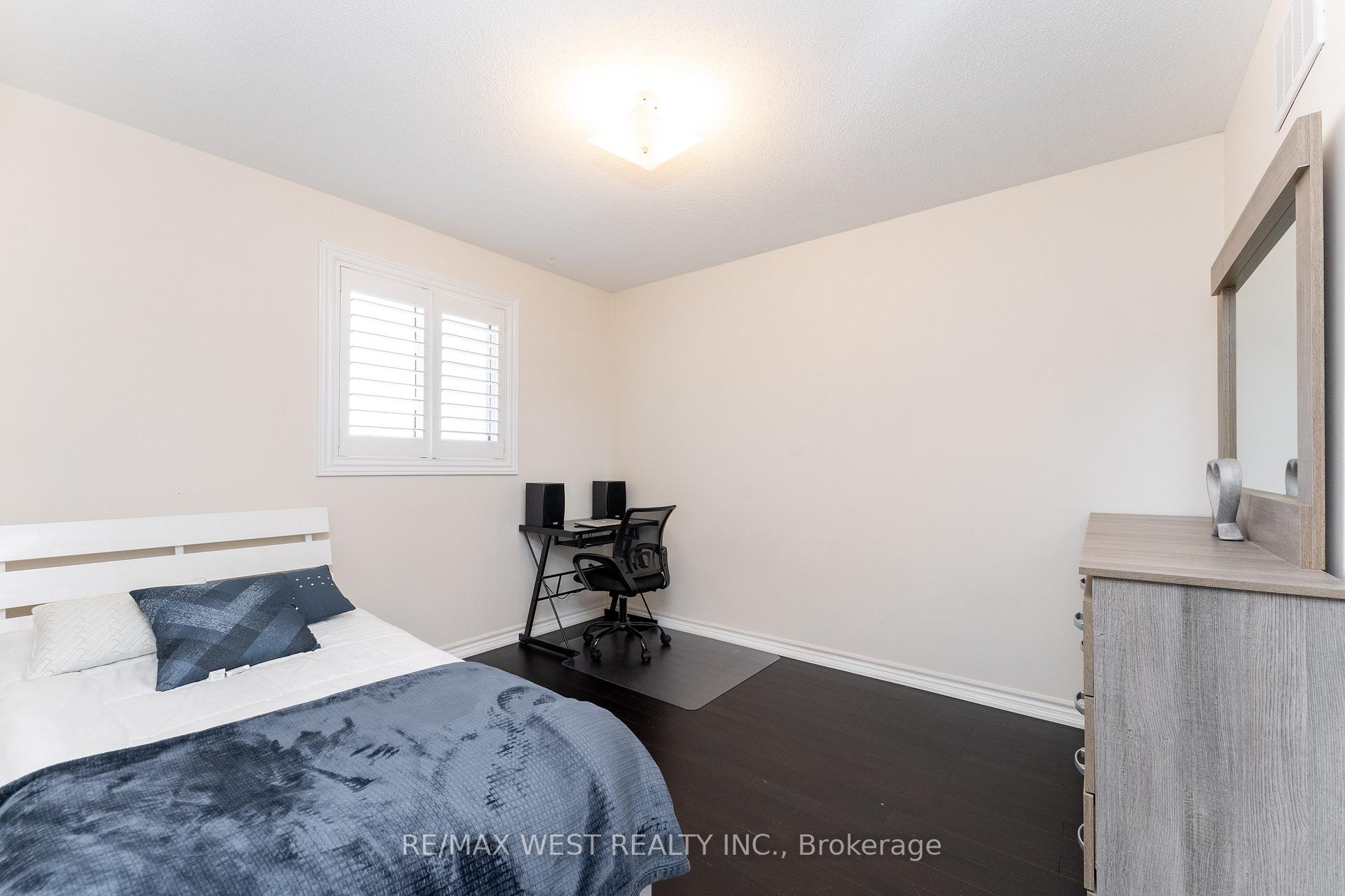 Photo 26 of 14 Jessica Drive, Barrie, Painswick South — HOMEH