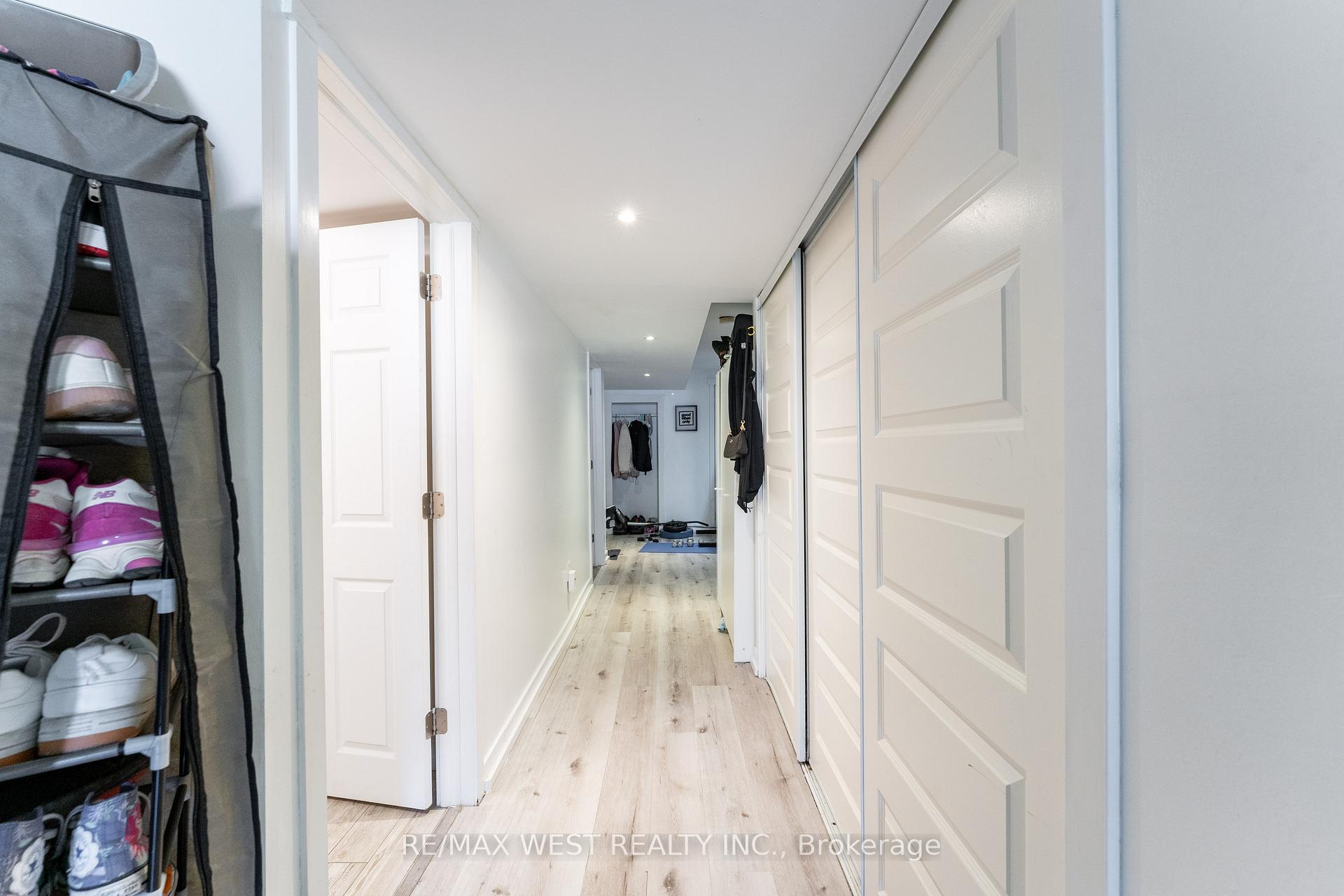Photo 36 of 14 Jessica Drive, Barrie, Painswick South — HOMEH