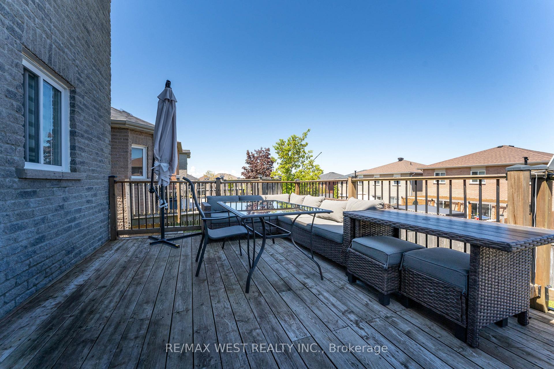 Photo 34 of 14 Jessica Drive, Barrie, Painswick South — HOMEH