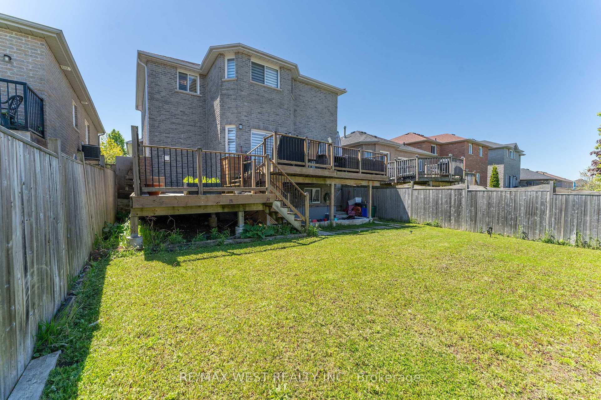 Photo 38 of 14 Jessica Drive, Barrie, Painswick South — HOMEH