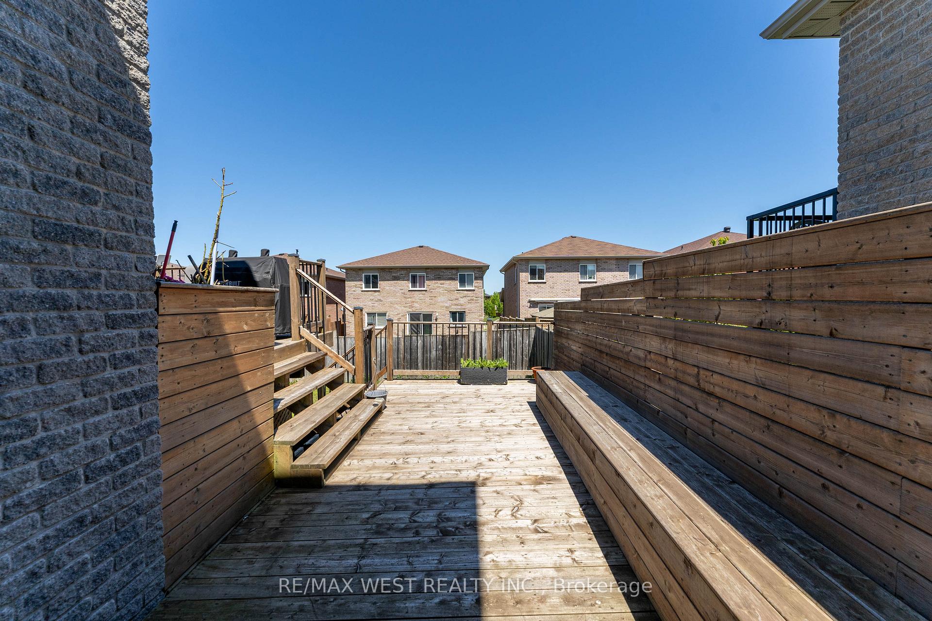 Photo 37 of 14 Jessica Drive, Barrie, Painswick South — HOMEH
