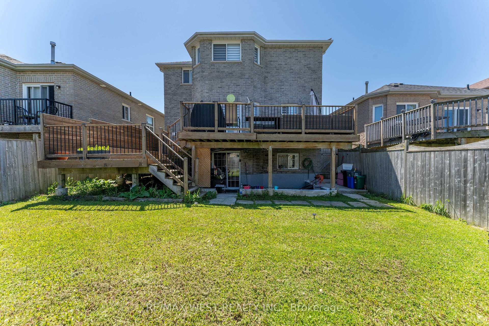 Photo 41 of 14 Jessica Drive, Barrie, Painswick South — HOMEH